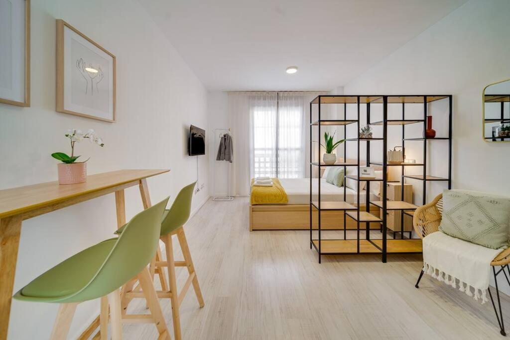 Sophisticated Studio In The Center Of مالقة المظهر الخارجي الصورة