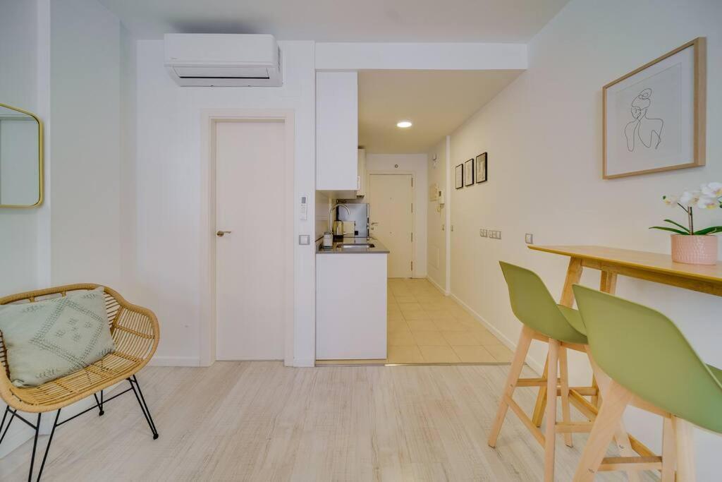 Sophisticated Studio In The Center Of مالقة المظهر الخارجي الصورة
