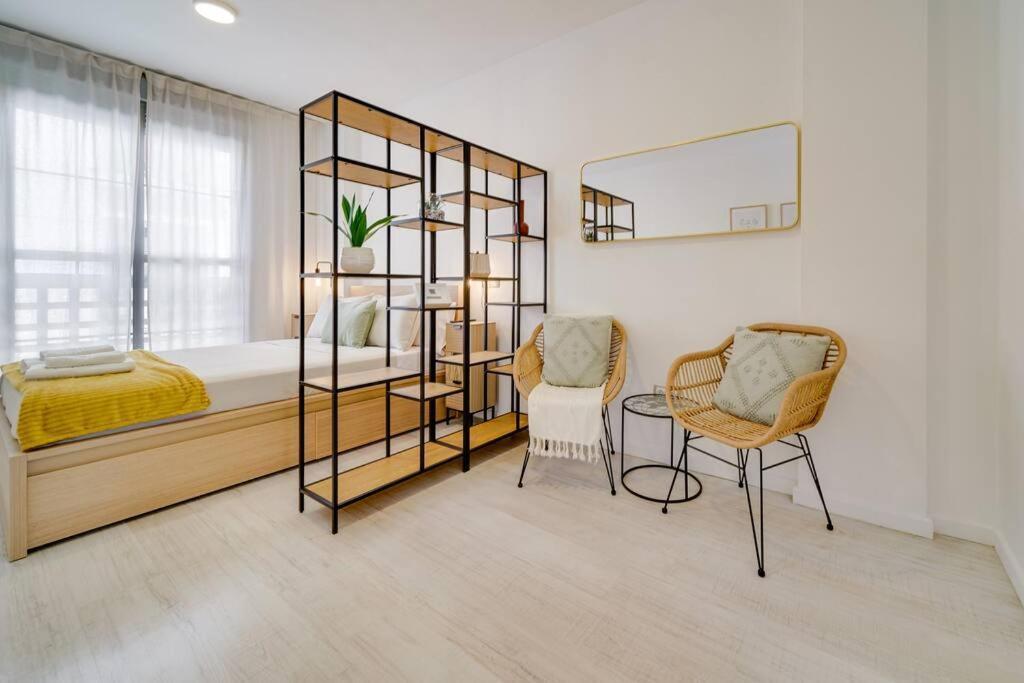 Sophisticated Studio In The Center Of مالقة المظهر الخارجي الصورة